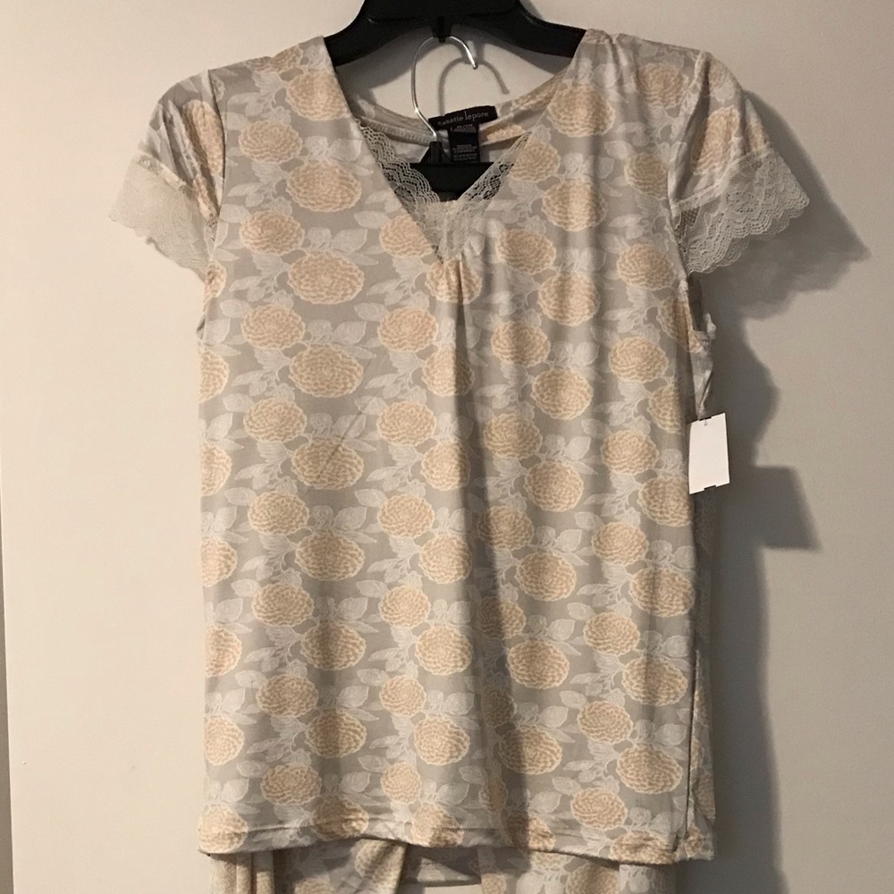 Pajama Set perfect for sleepover or wedding!